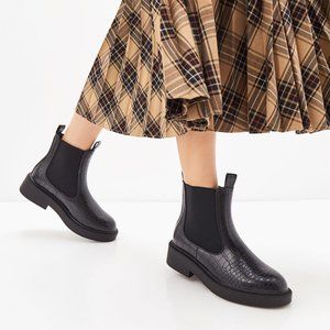 NEW TOPSHOP Chunky Chelsea Boot In Black